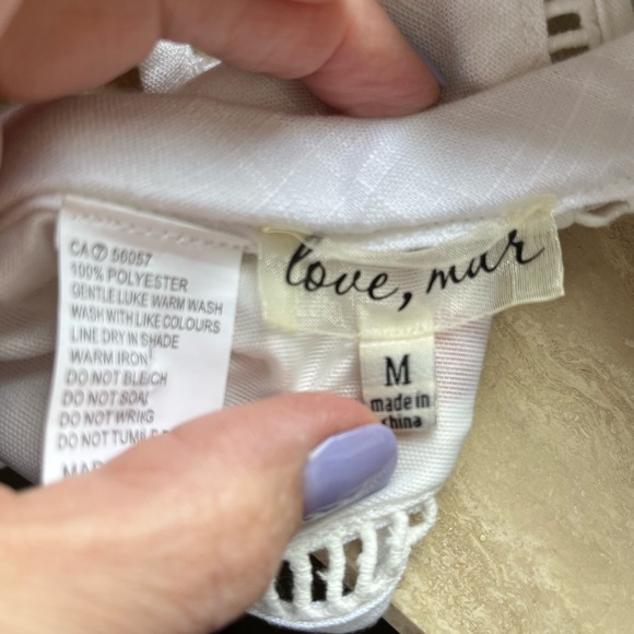 LF white embroidered bra top. Size medium. - Picture 4 of 4